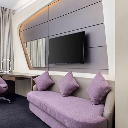 V Hotel Dubai, Curio Collection By Hilton Ngoại thất bức ảnh