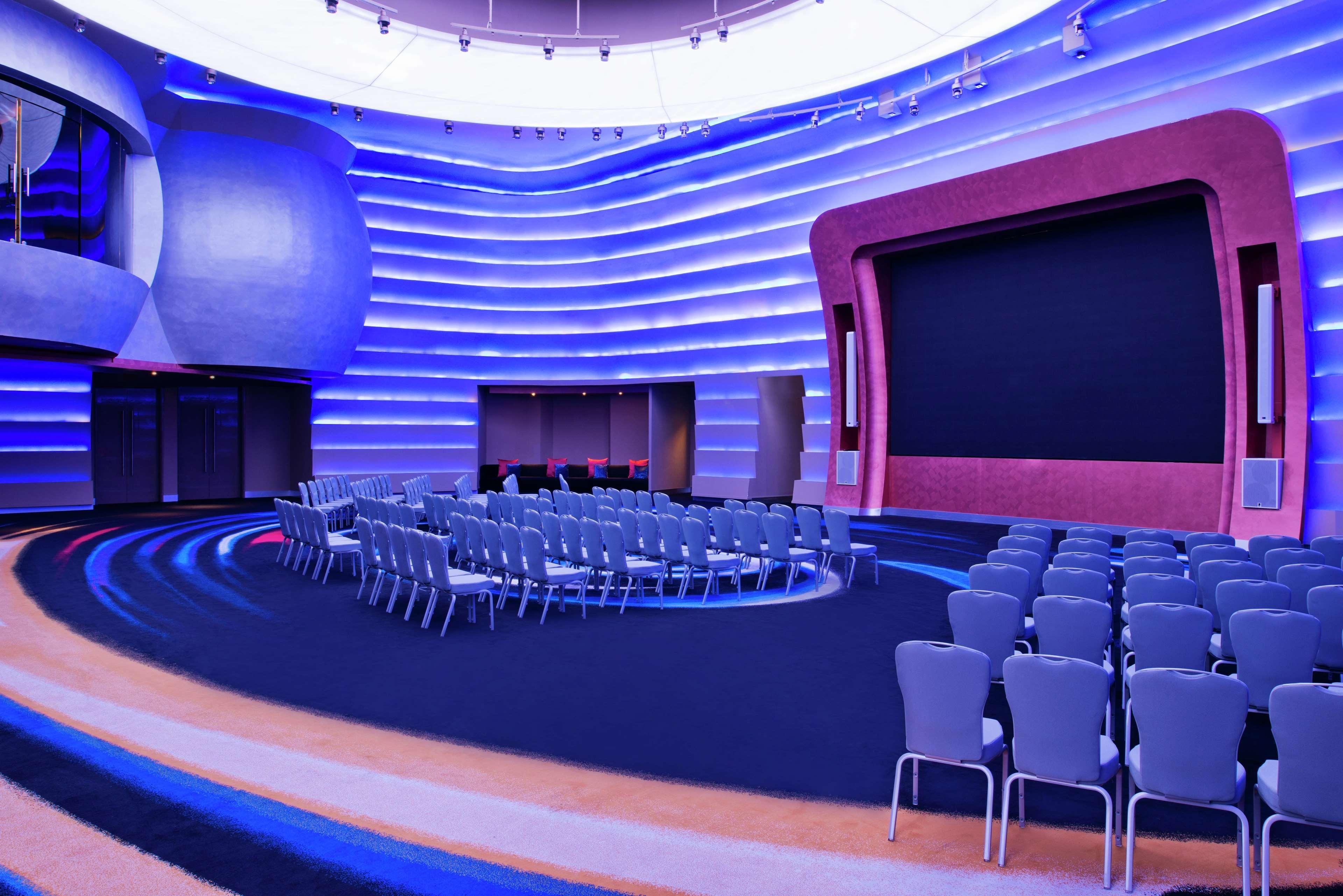 V Hotel Dubai, Curio Collection By Hilton Ngoại thất bức ảnh The main auditorium