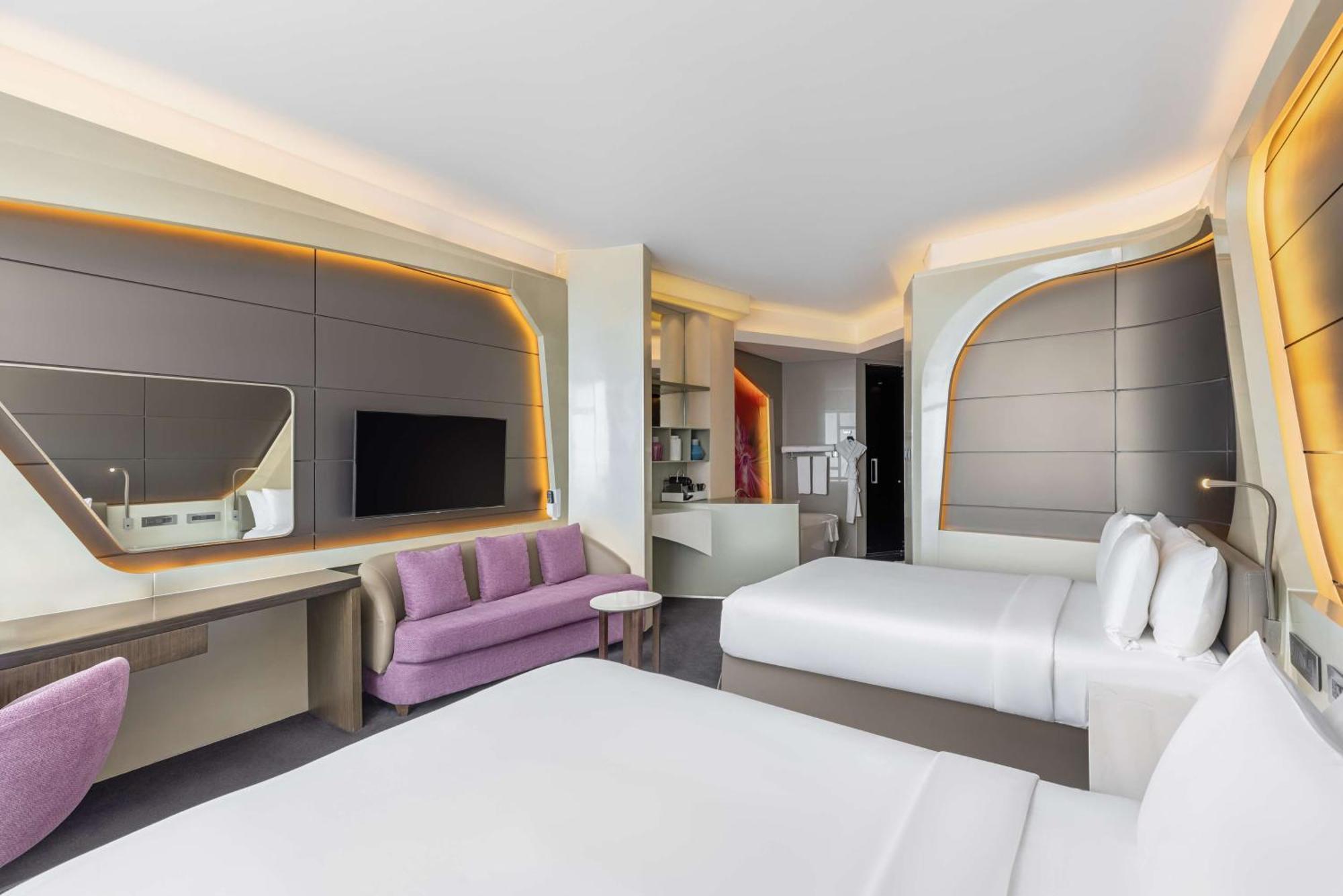 V Hotel Dubai, Curio Collection By Hilton Ngoại thất bức ảnh Deluxe Room