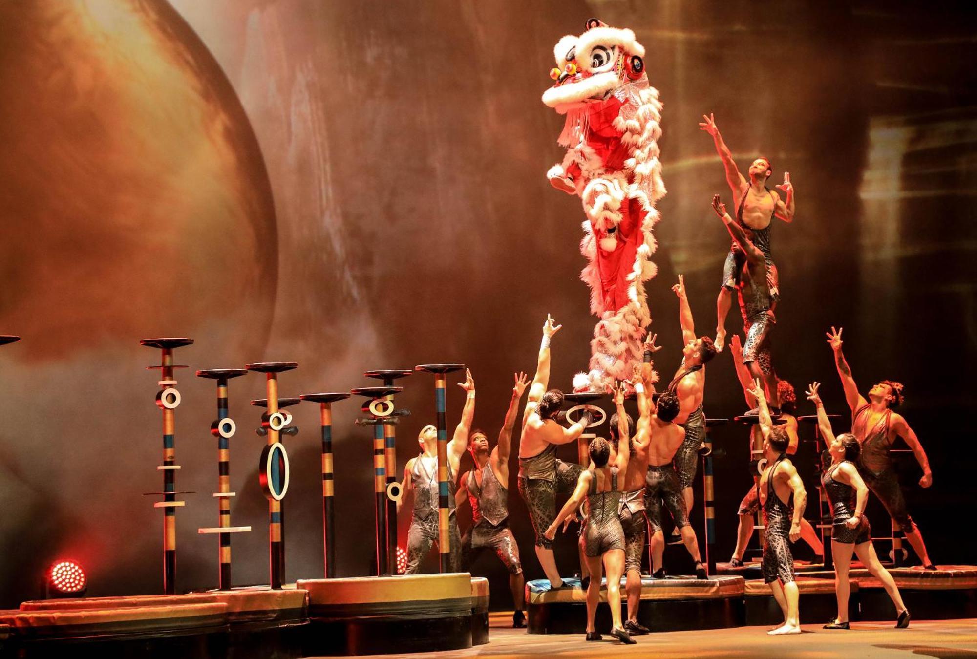 V Hotel Dubai, Curio Collection By Hilton Ngoại thất bức ảnh The Chinese National Circus