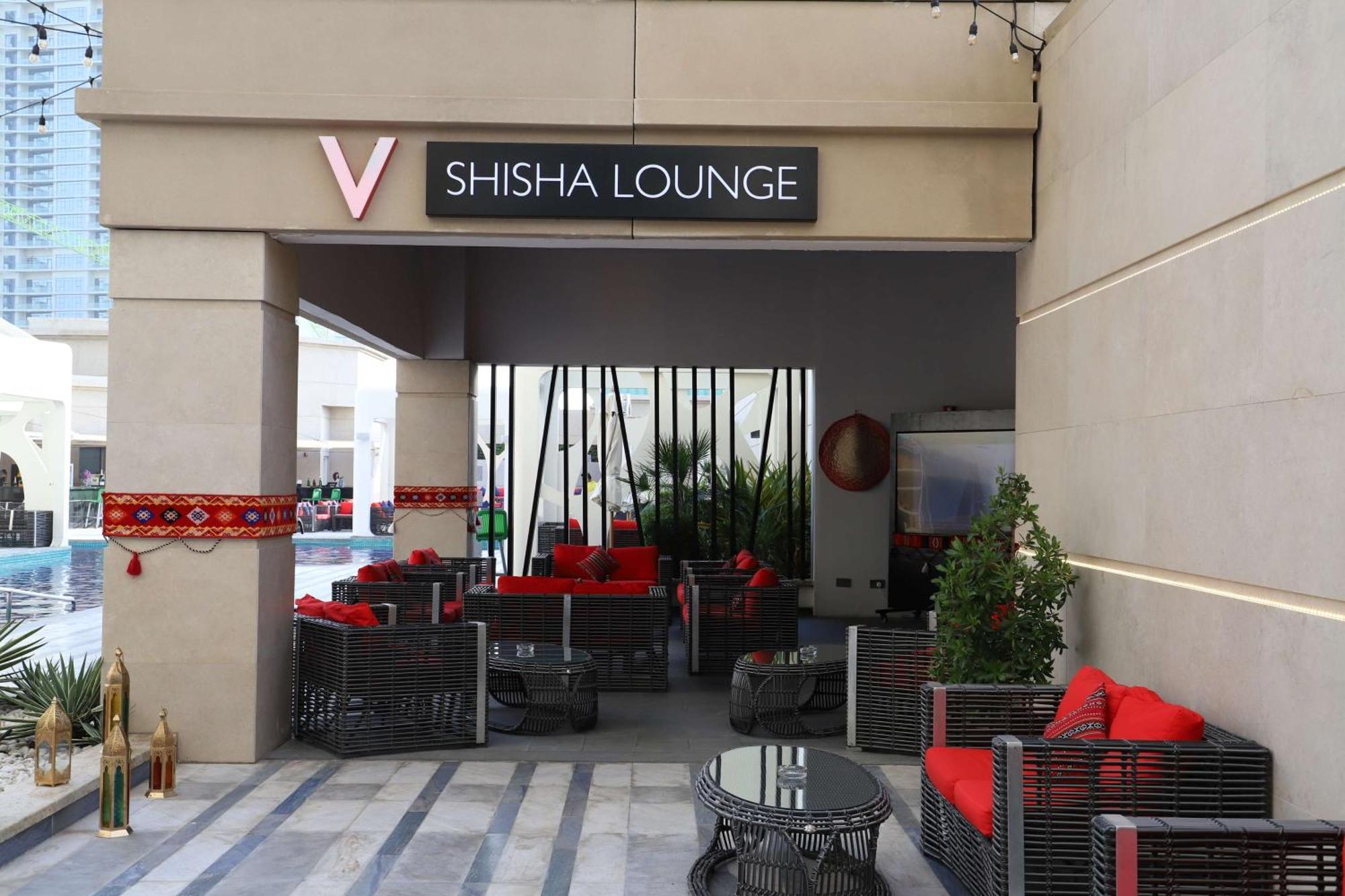 V Hotel Dubai, Curio Collection By Hilton Ngoại thất bức ảnh A shisha lounge in Dubai